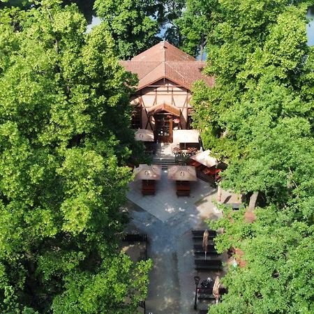 Penzion Restaurace Ostrov Pisek  Luaran gambar